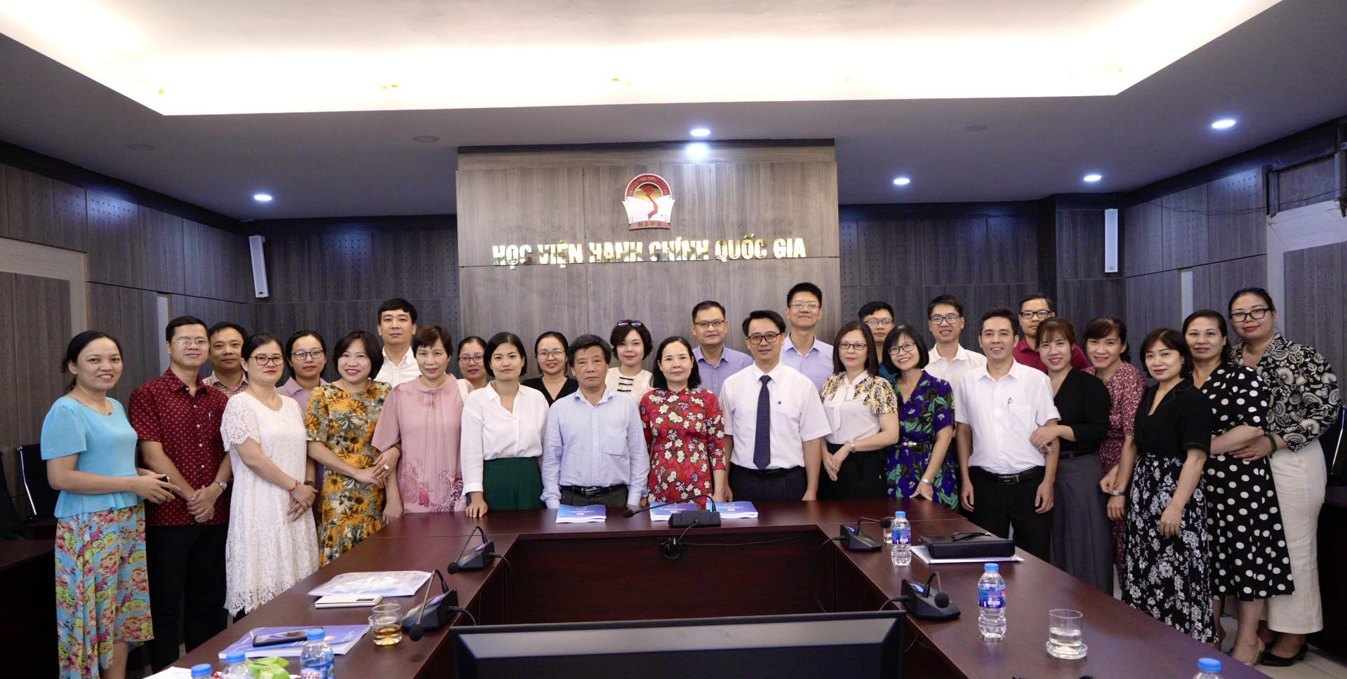 Trường Đại học Công đoàn dâng hương nhân kỷ niệm 136 năm ngày sinh Chủ tịch Hồ Chí Minh