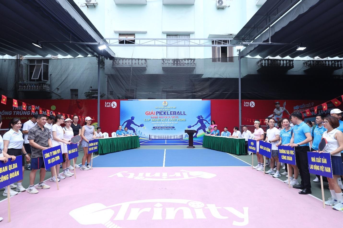 Trường Đại học Công đoàn tham gia giải pickleball chào mừng Đại hội xiv Công đoàn Việt Nam