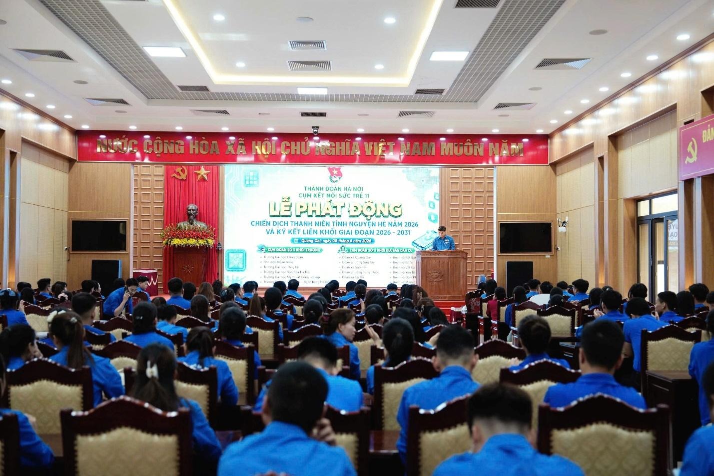 Đoàn thanh niên Trường Đại học Công đoàn tham gia lễ phát động ra quân chiến dịch thanh niên tình nguyện hè và ký kết liên khối kết nối sức trẻ giai đoạn 2026 – 2031