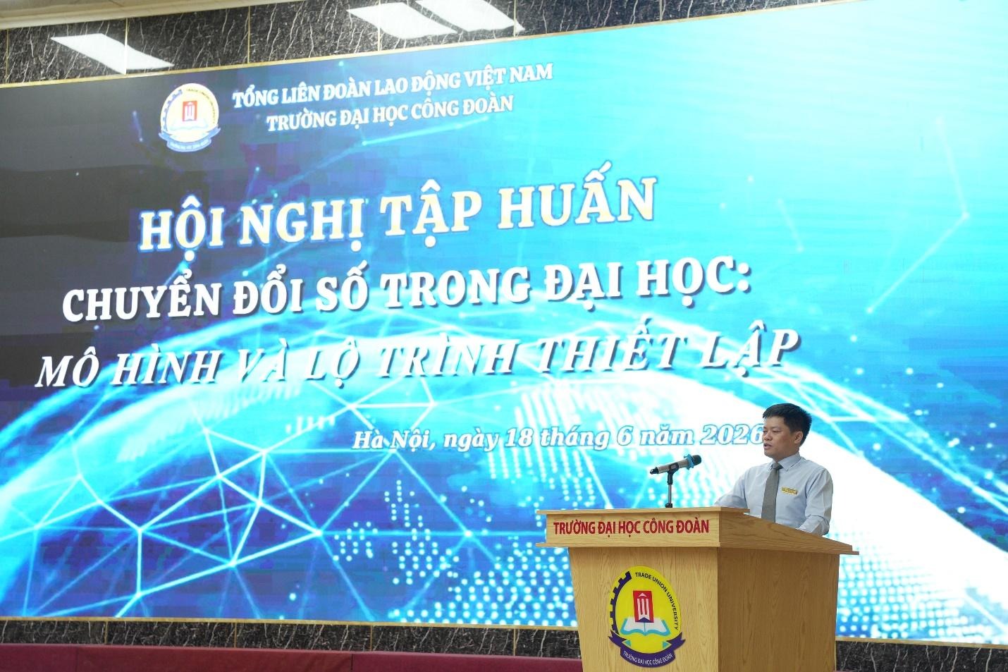 Chuyển đổi số trong đại học, bước đi chiến lược của trường đại học công đoàn hướng tới phát triển bền vững